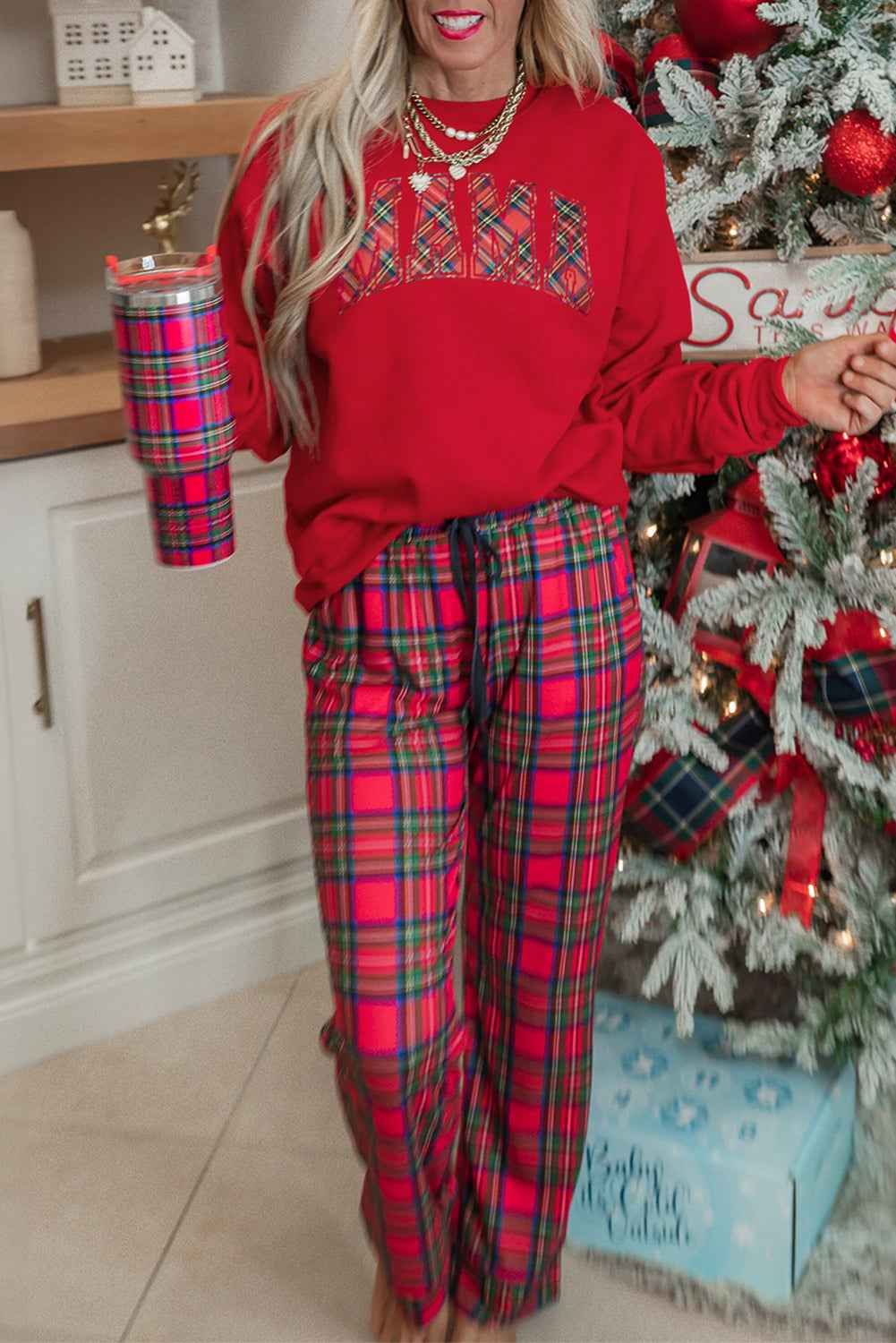 Red Plaid MAMA Graphic Christmas Holiday Crewneck Pullover and Pants Lounge Set Red 65%Polyester+35%Cotton 0081ae23e0b9d469