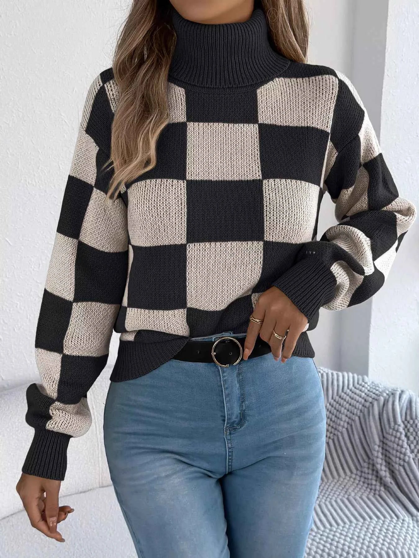 Checkered Turtleneck Long Sleeve Sweater Black 24fc745e-0ce6-448b-9197-2db1bb8b40a9-Max-Origin