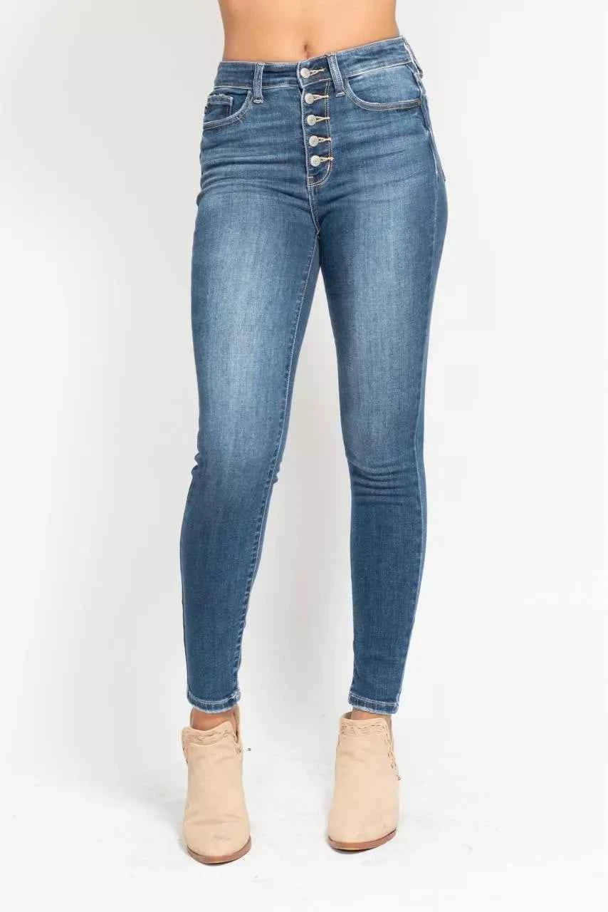 Judy Blue Full Size High Rise Button Fly Skinny Jeans Plus Size MD 2bdb4eeae1734ed1a1934304e1afbed8-Max-Origin