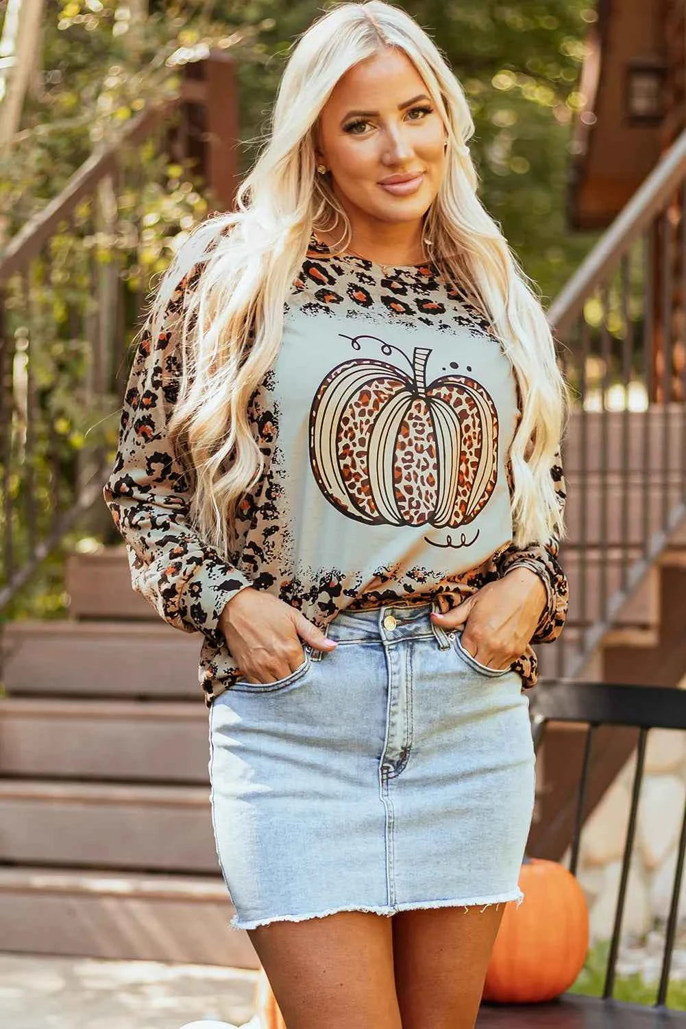 Pumpkin Graphic Leopard Round Neck Long Sleeve Sweatshirt 3a1ea414-f0af-4f2b-ac08-5f363c5faafa-Max