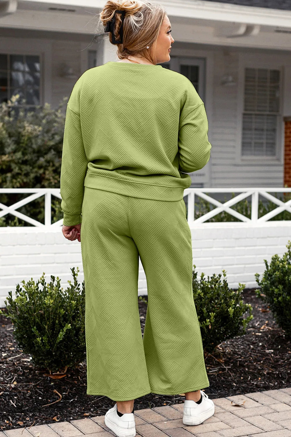 Double Take Full Size Textured Long Sleeve Top and Drawstring Pants Set 4589ce06-b0e6-4cec-adfd-bb66689f5f8c-Max