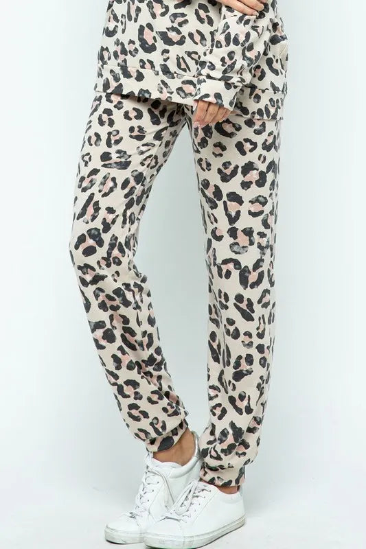 BiBi Leopard Casual Pants with Side Pockets 48d1b6e1-f055-4a80-94db-eb31b8e61c3a-Max-Origin
