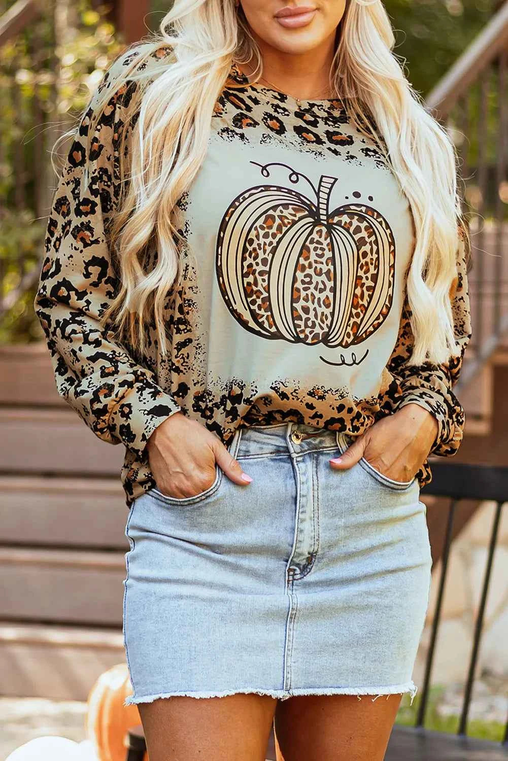 Pumpkin Graphic Leopard Round Neck Long Sleeve Sweatshirt Leopard 4ed61822-ec2c-4f62-8a4d-b2e8136e66eb-Max