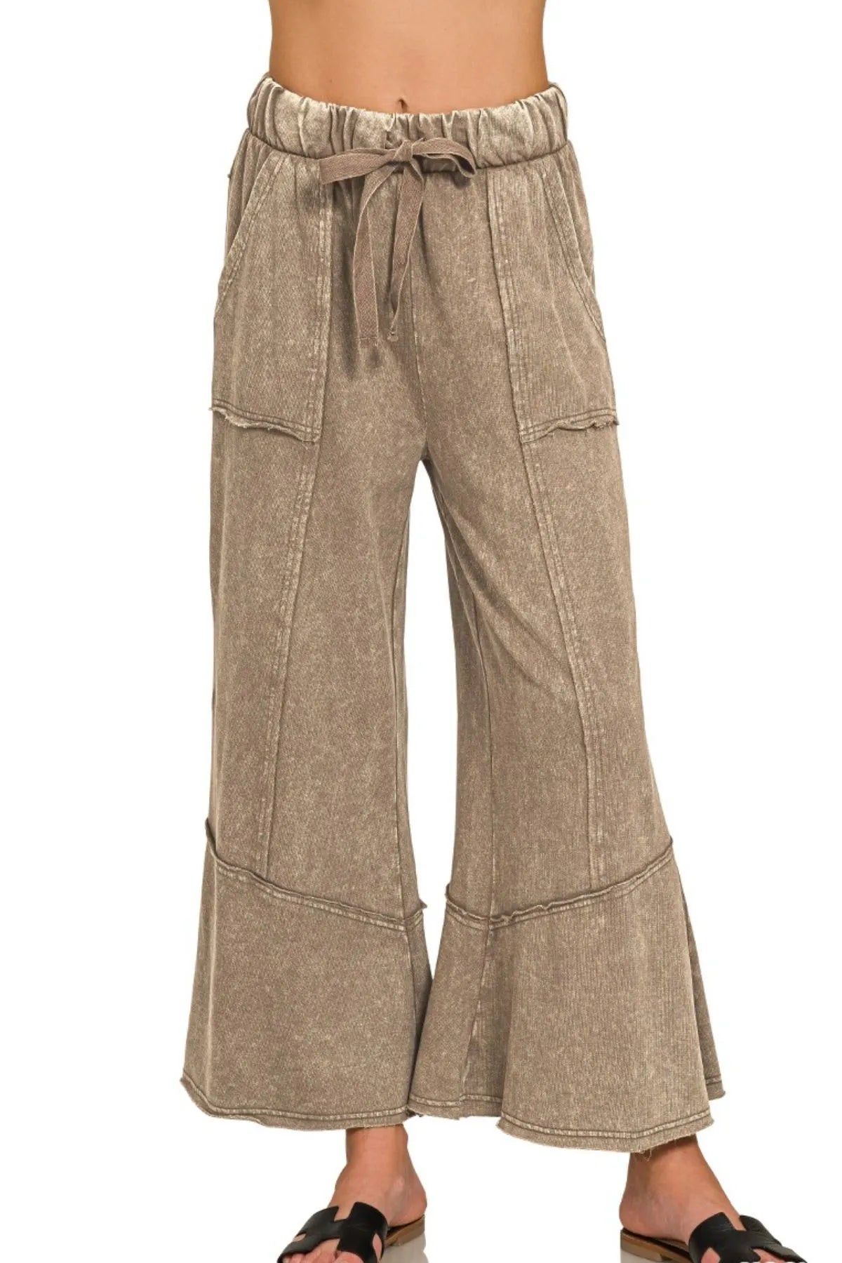Zenana Exposed-seam Flare Hem Pants With Pockets MOCHA