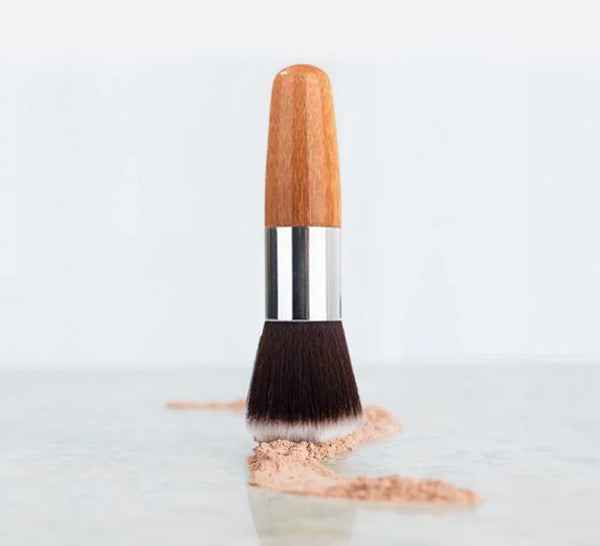 Blush Brush 60f6bb75-63f4-4c3b-842f-789e67f33bdd