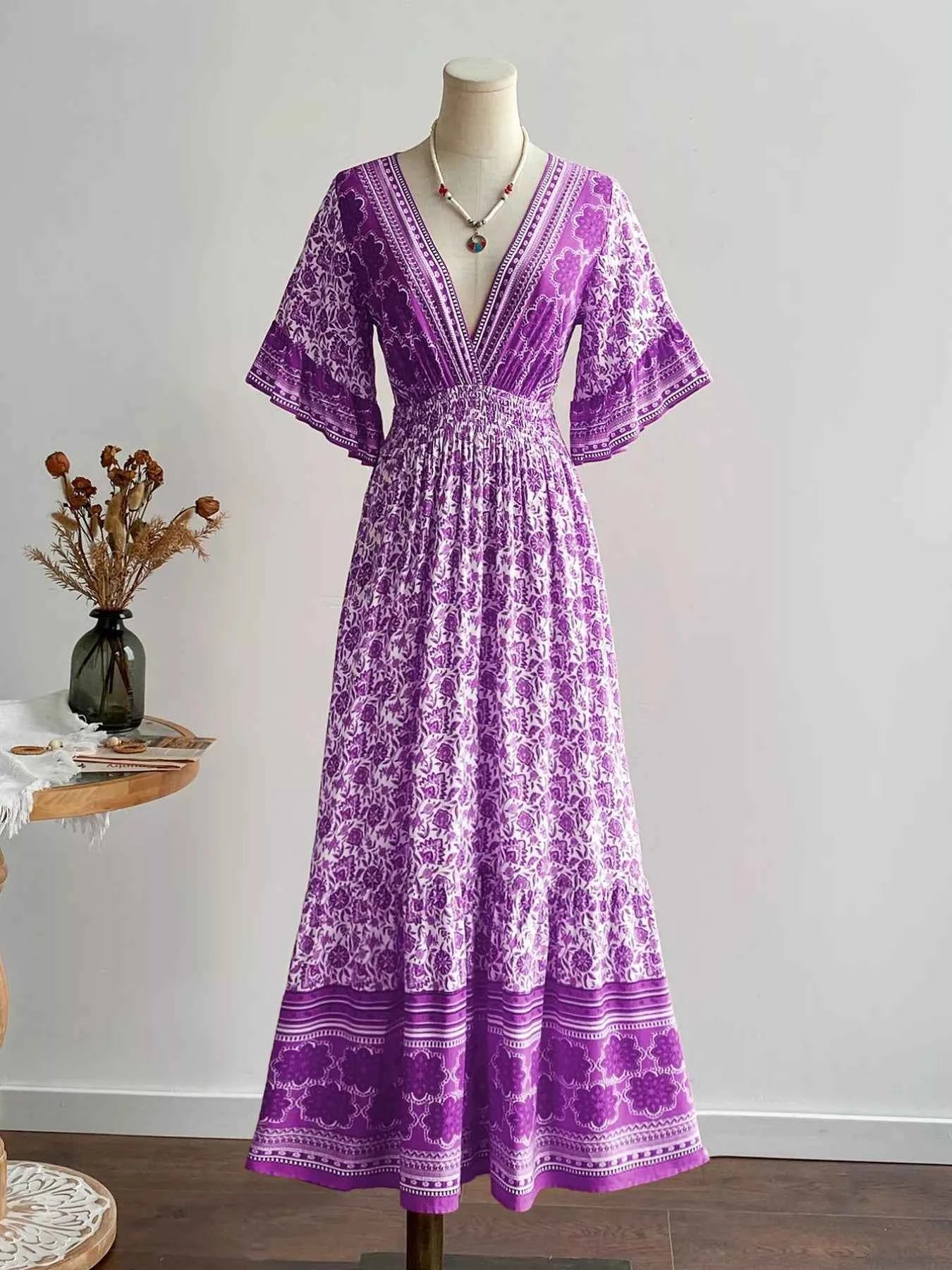 Floral Print Deep V-Neck Dress Lavender 6d0d468e-fe26-4904-8cd4-5d76b5995c2c-Max-Origin