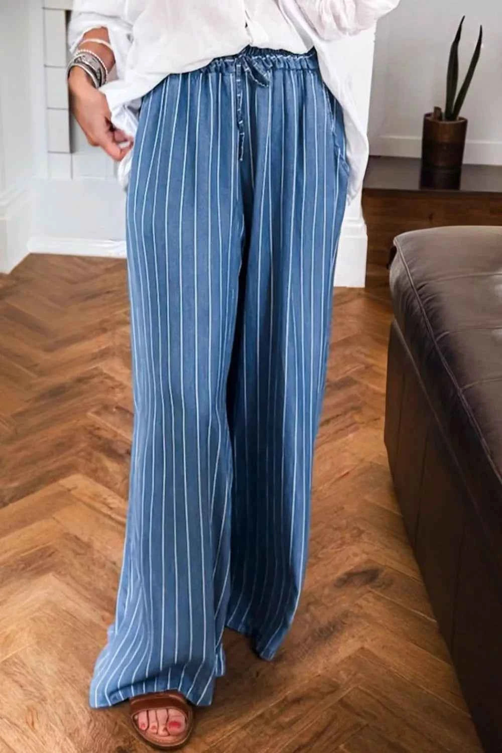 Stripe Chambray Wide Leg Tied Elastic Waist Jeans Medium 92d538f7-82d6-49ab-8729-cdfe8c886e07-Max-Origin