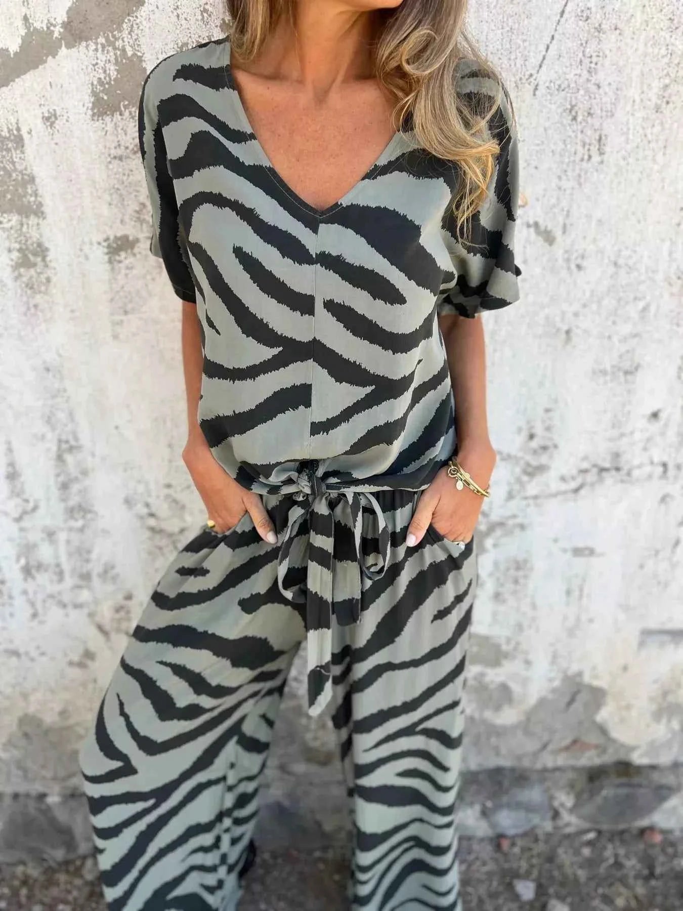 Zebra Print V-Neck Top and Pants Set a9e9cd2e-f392-4974-888c-85d4c2b44941-Max-Origin