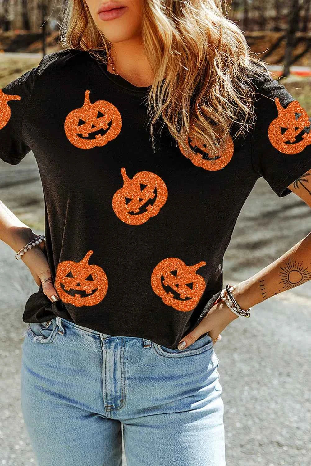 Full Size Glitter Jack-O'-Lantern Round Neck Short Sleeve T-Shirt Black b33d3aa8-af52-42a8-a9fb-e625b91ddc3b-Max