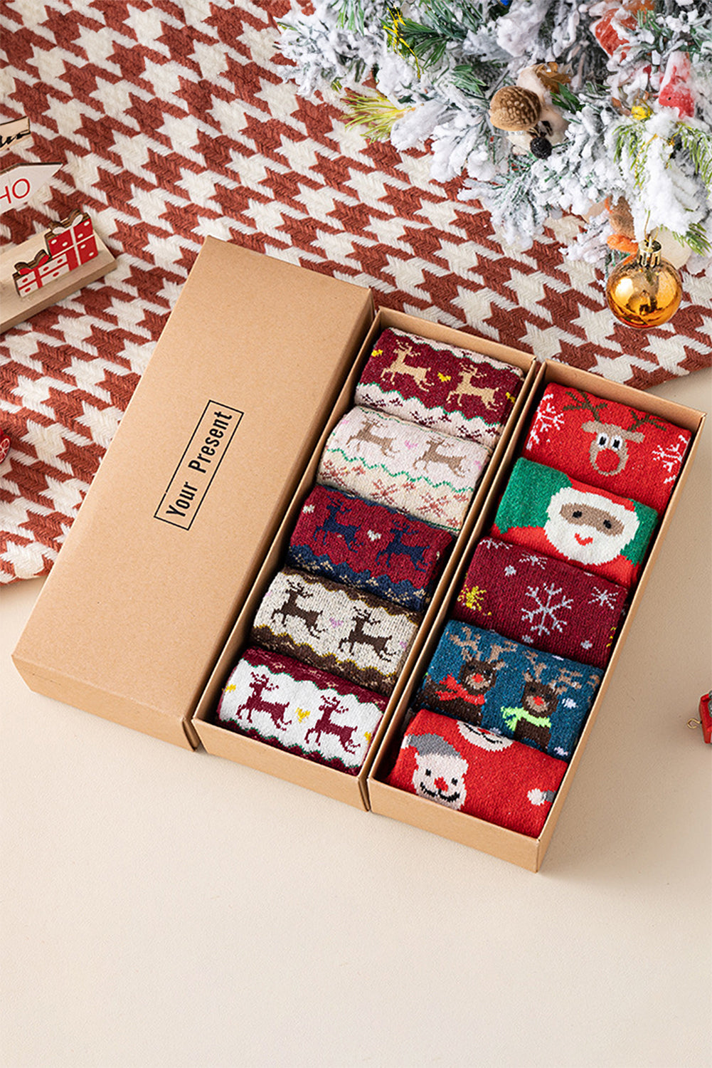 Parchment 5 Pairs Christmas Reindeer Print Socks Set