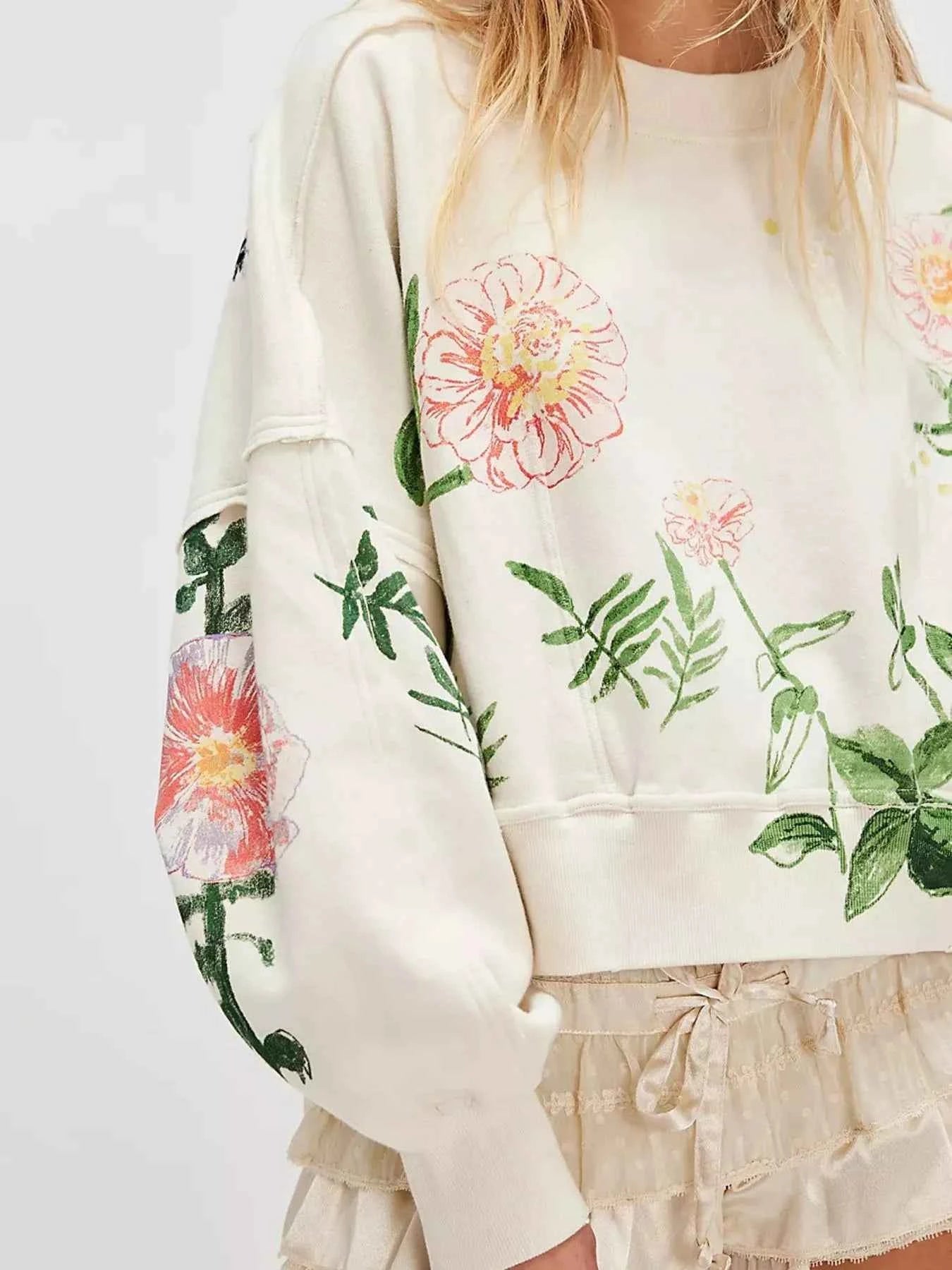 Printed Round Neck Dropped Shoulder Sweatshirt cfedfc1f-9c5f-47cd-9737-a8853ae6c7af-Max-Origin