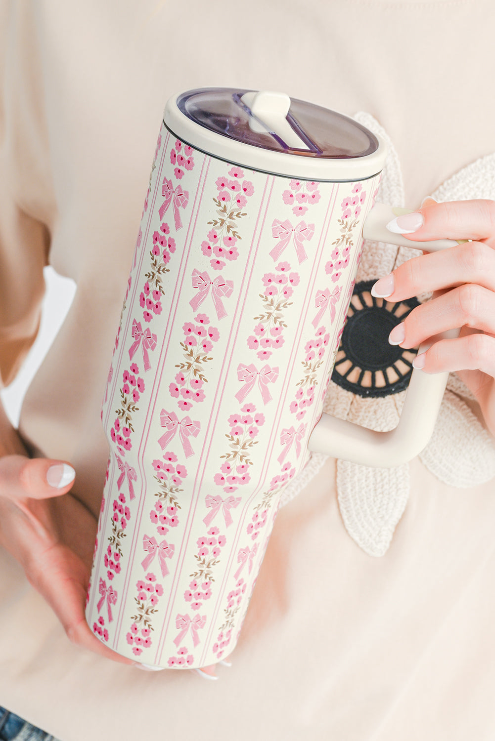 White Bow and Flower Striped 40oz Tumbler Cup White ONE SIZE 60%Regenerated Fibre+40%Polyester dbc3edc1ddf9cd68