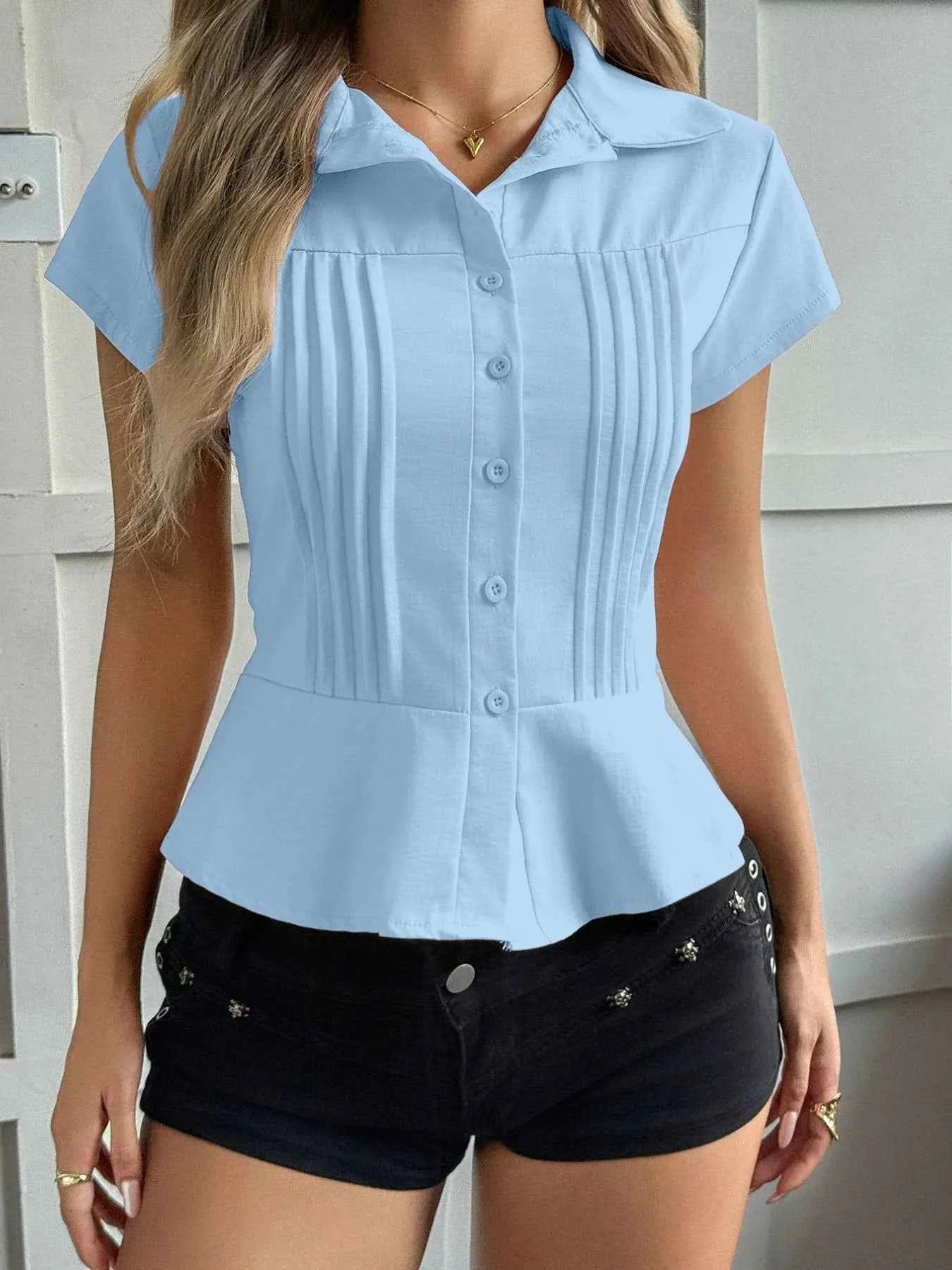 Short Sleeve Button-Up Shirt Light Blue f0c152e8-c685-46a9-89b0-5627720b8019-Max-Origin