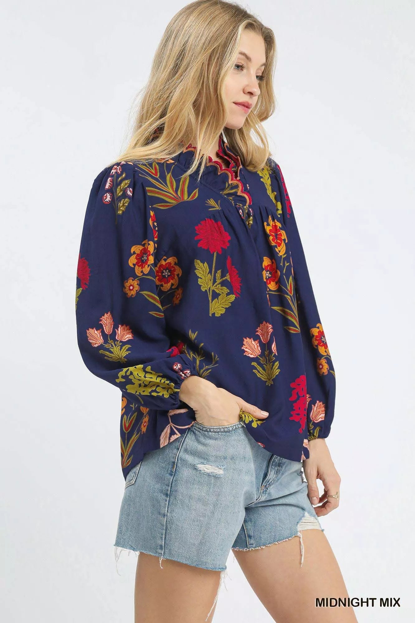 Umgee Flower Print Blouse with Scalloped Neckline f1145850-2ec3-4873-8042-522e742ce693-Max-Origin