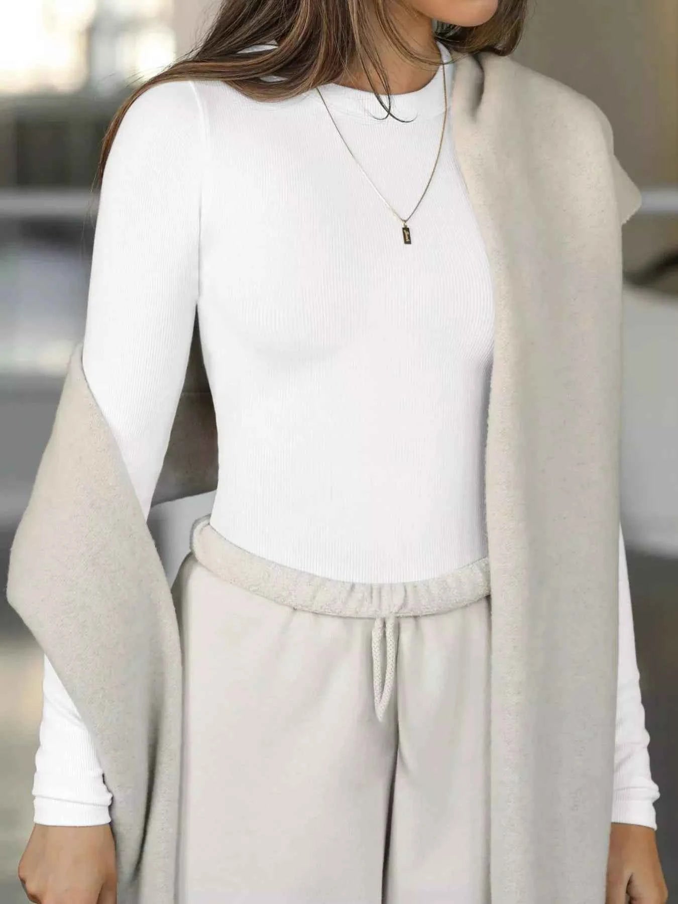 Long Sleeve Crop T-Shirt with Ribbed Texture f86d0269-d680-44b9-8348-fe1b7766b3b3-Max-Origin