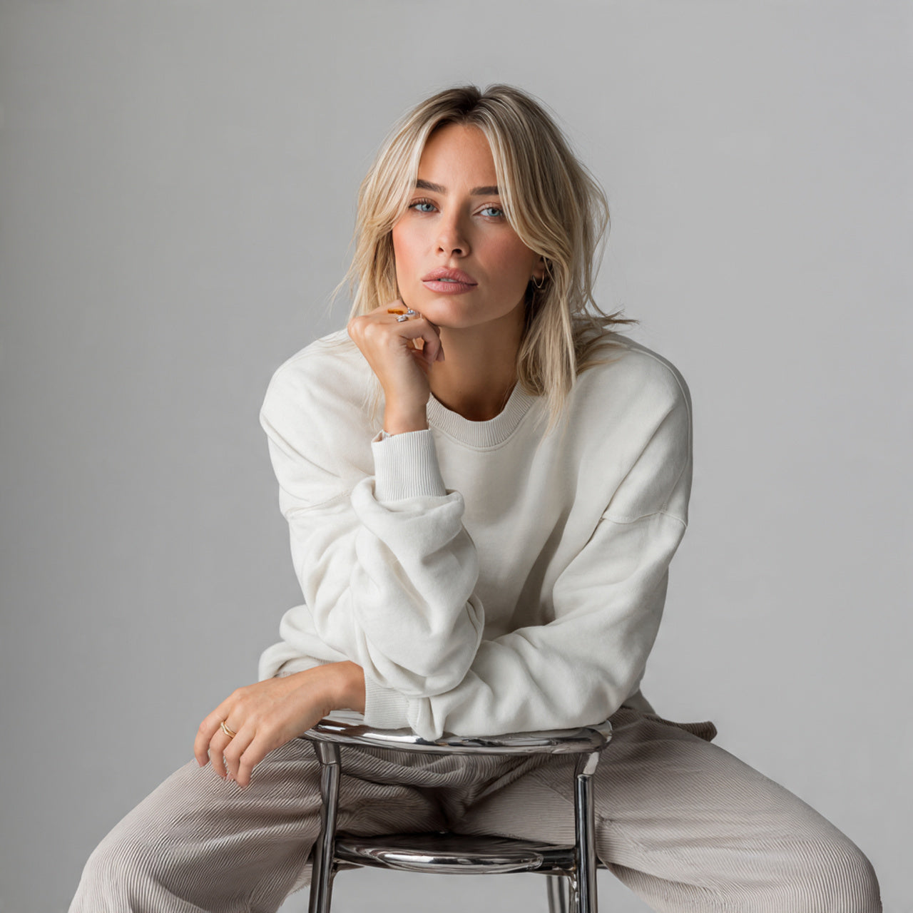 Women Wearing Shirts & Sweatshirts