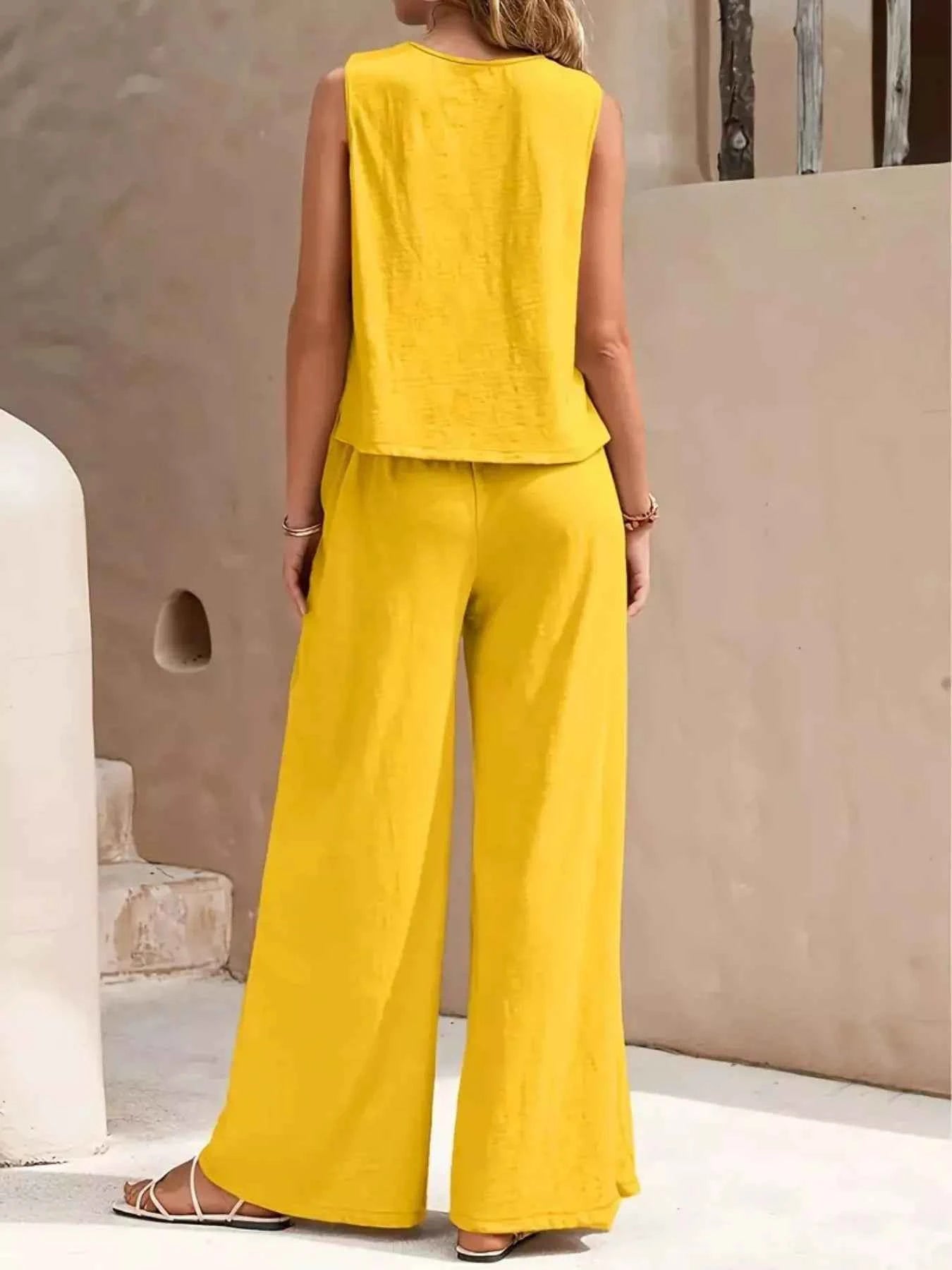 Sleeveless Top and Wide Leg Pants Set 000130b4-b6f6-4d5b-86c2-640a9b26d162-Max-Origin