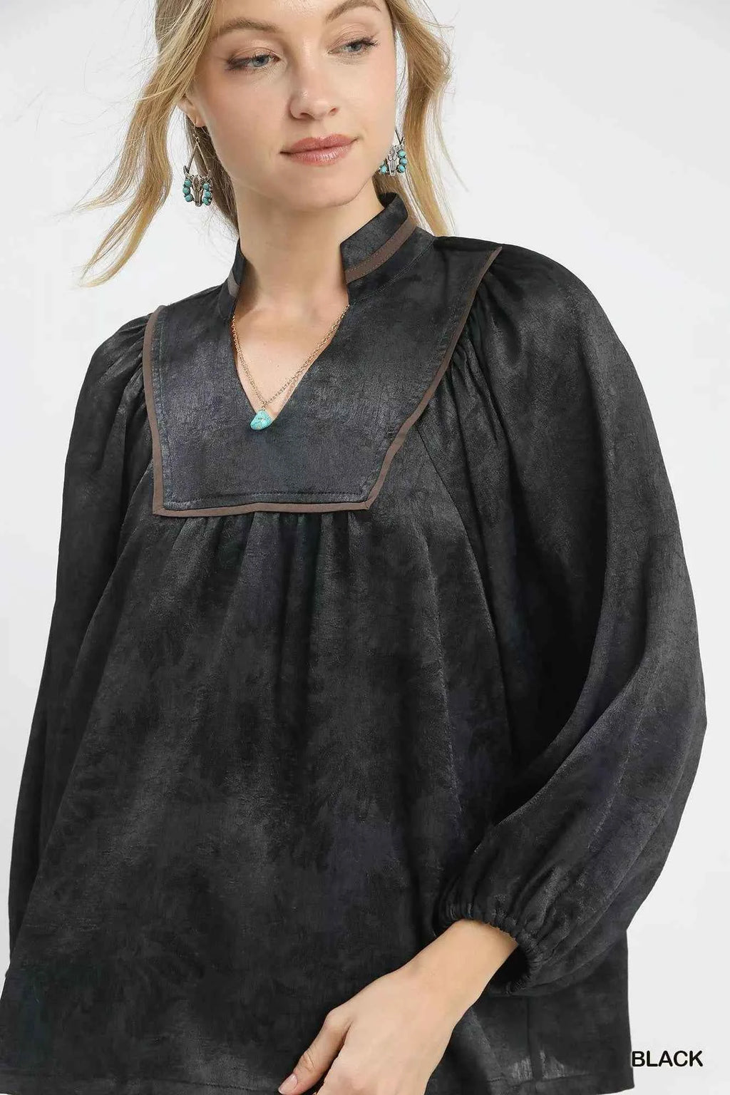 Umgee Crinkle Brocade Long Sleeve Blouse 00230c67-d86a-4c10-92b7-3999b4cdb414-Max-Origin