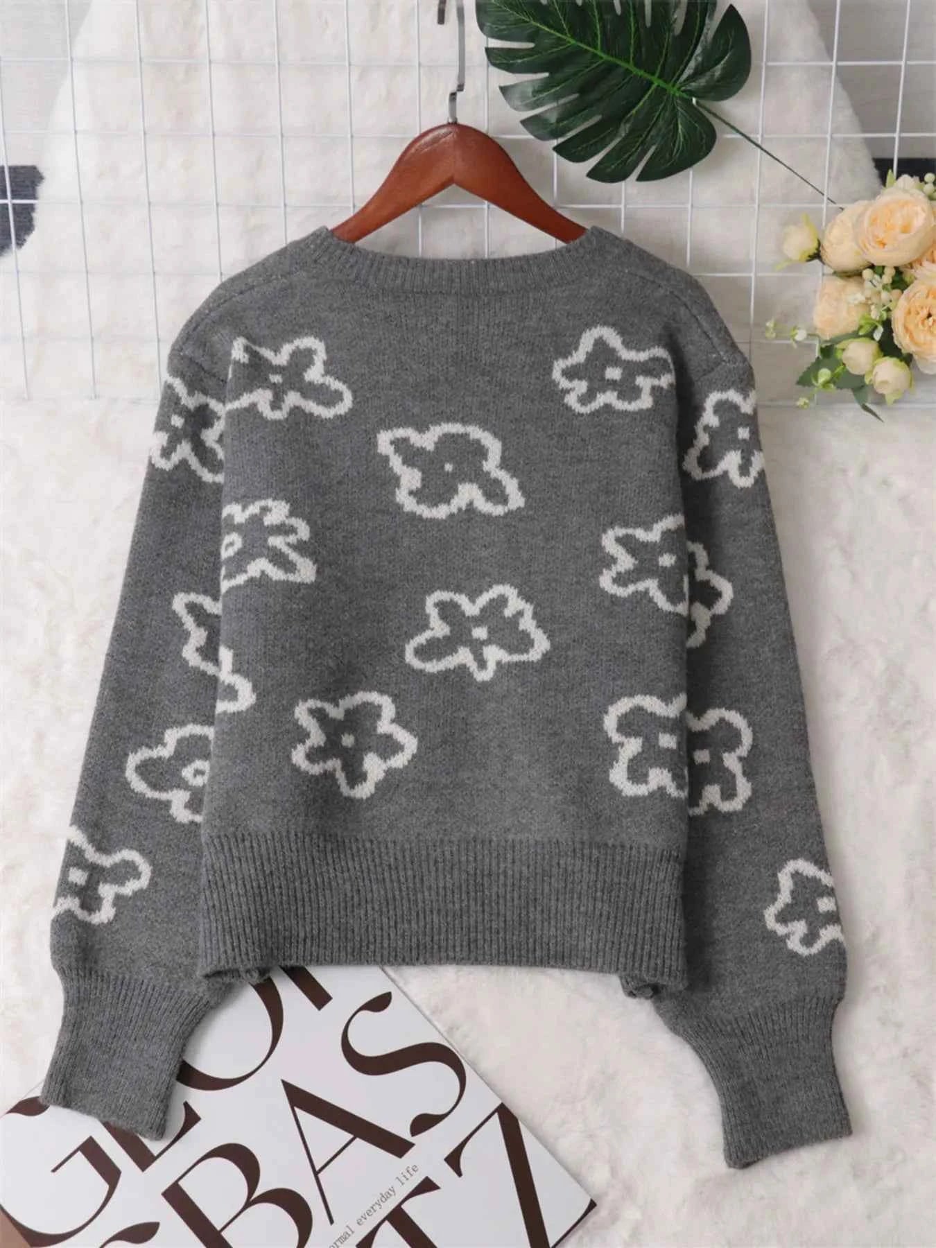 Floral Pattern Button-Up Cardigan 003186b50e2d4a96a2b812cfba2aeee3-Max-Origin
