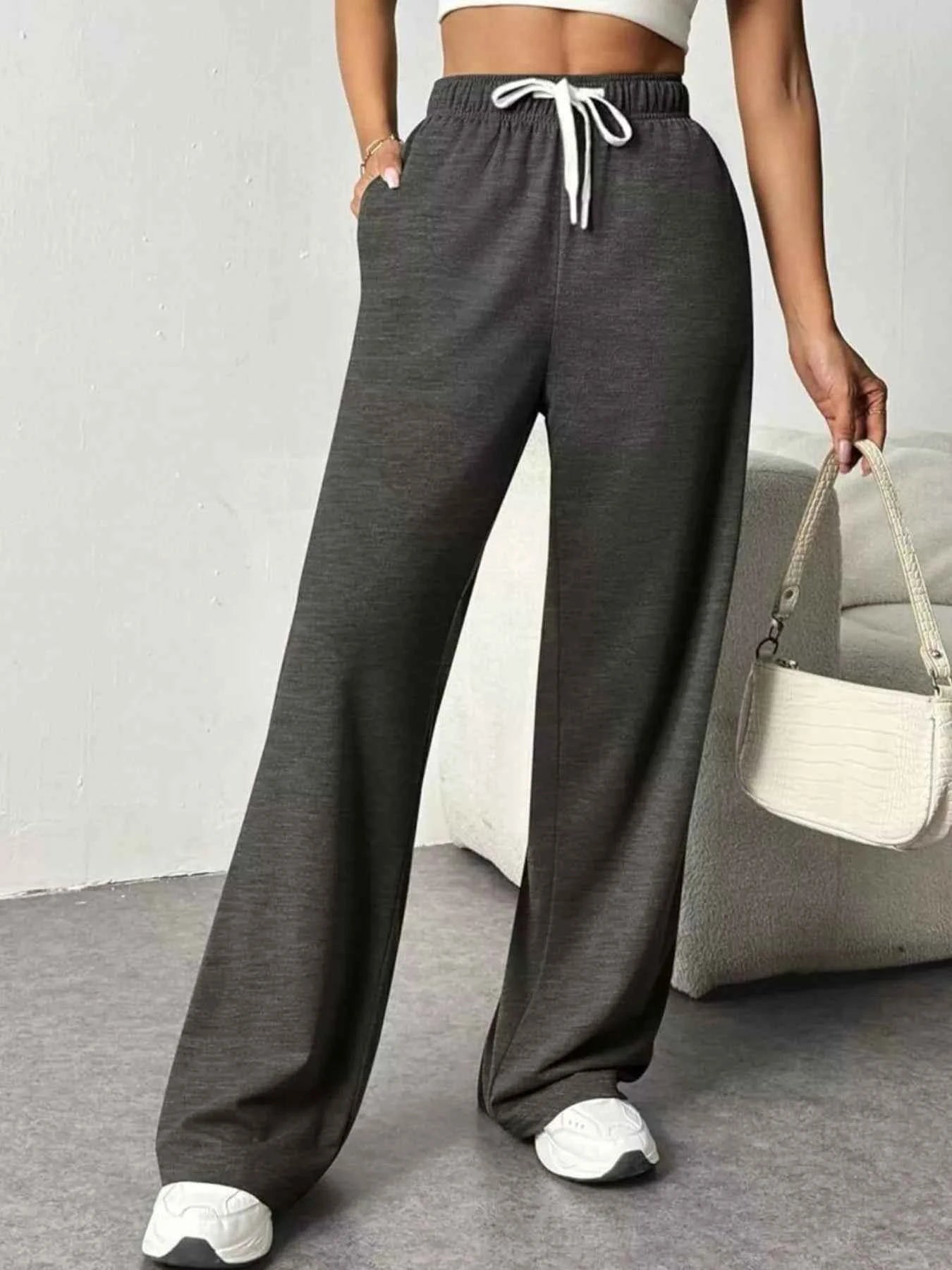 Drawstring Wide Leg Pants 0041d9c1-8fee-41dd-892c-2571b6121d65-Max-Origin