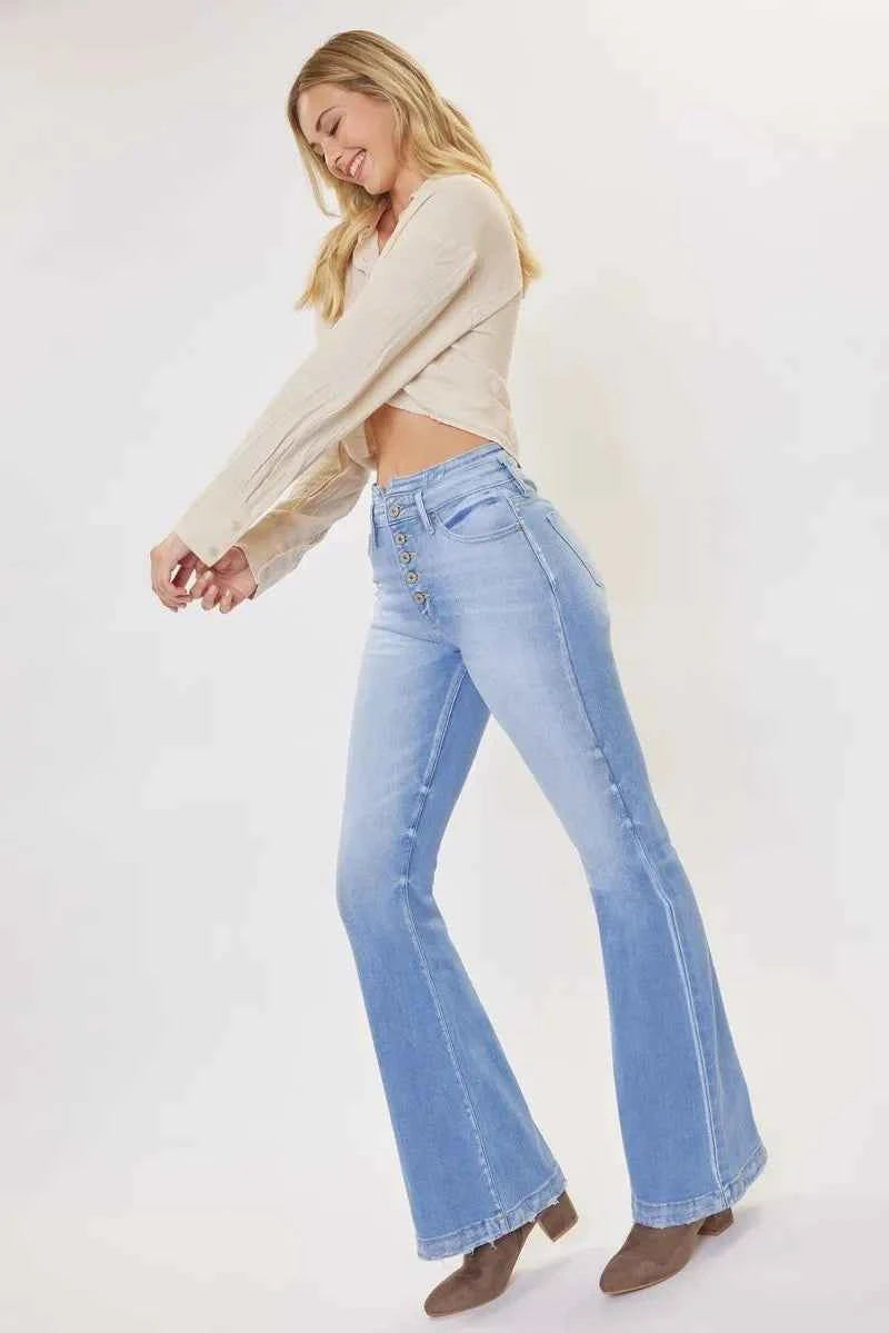 Kancan Curvy High Rise Flare Jeans 008c6e1c9298456eaa1b5333242aa206-Max-Origin