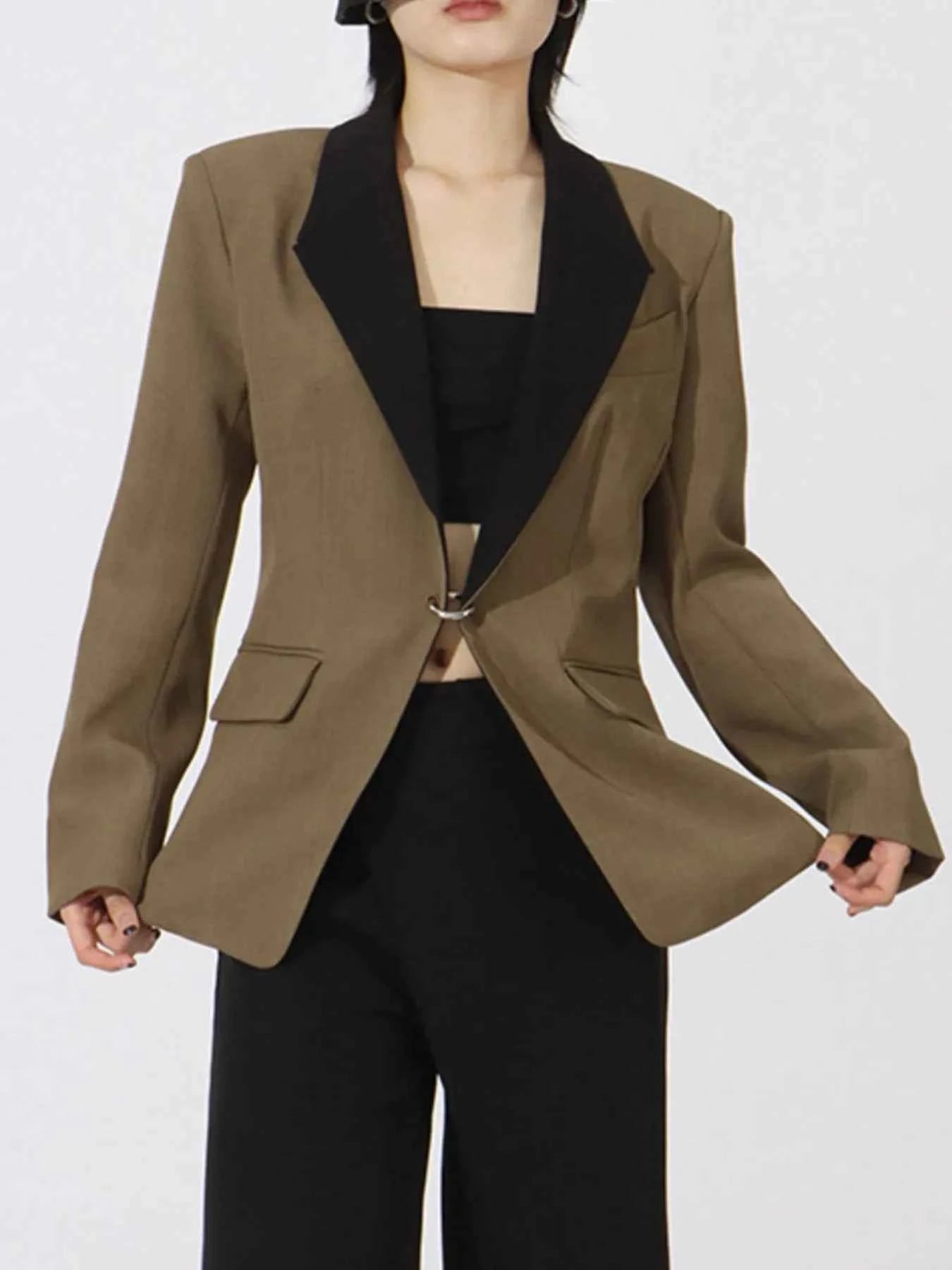 Contrast Lapel Collar Long Sleeve Blazer 00985a85-1609-4512-9a0a-4e2859026eba-Max-Origin