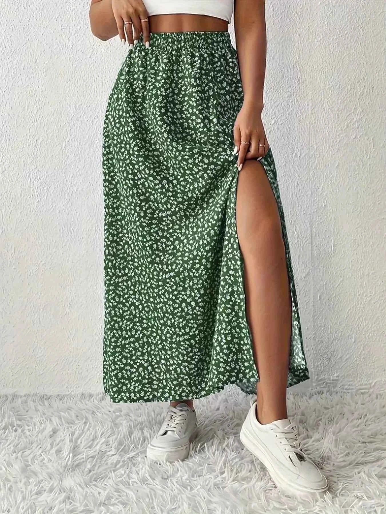 Slit Printed Skirt Light Green 00a5c23378b54f3984745a3b85033c2a-Max-Origin