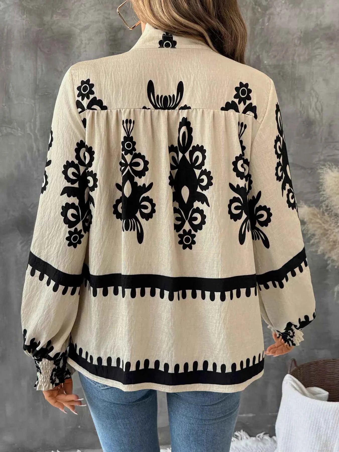 Printed Notched Lantern Sleeve Blouse 00bc94262dfa47a99ceea6139f9c157a-Max-Origin