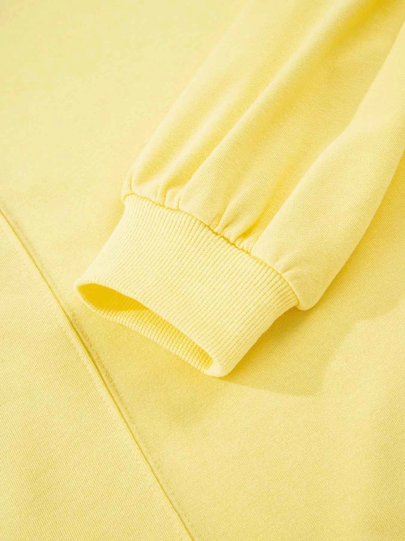 Contrast Frill Hem Round Neck Top and Shorts Set 00d2b21a-de3a-4c96-b15a-a401391b8497-Max-Origin