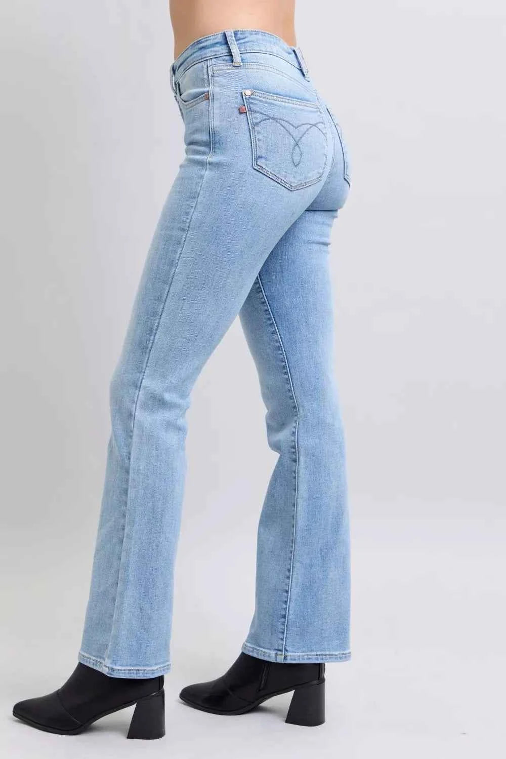 Judy Blue Mid Rise Thermal Bootcut Jeans 010454e5431e43b5bccfb8b2a572422b-Max-Origin