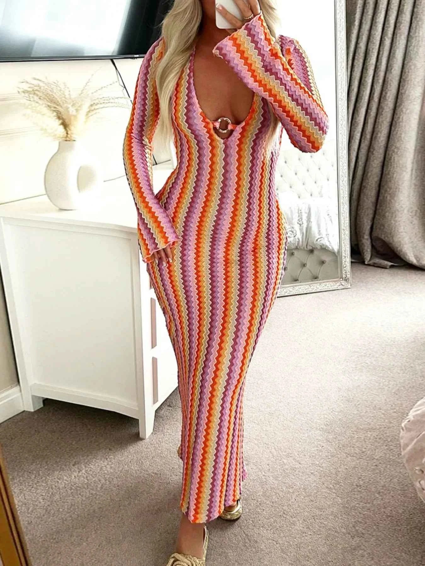 Contrast Striped Long Sleeve Maxi Dress 015ecfd2-6675-4572-9328-246c5f7cd99a-Max-Origin