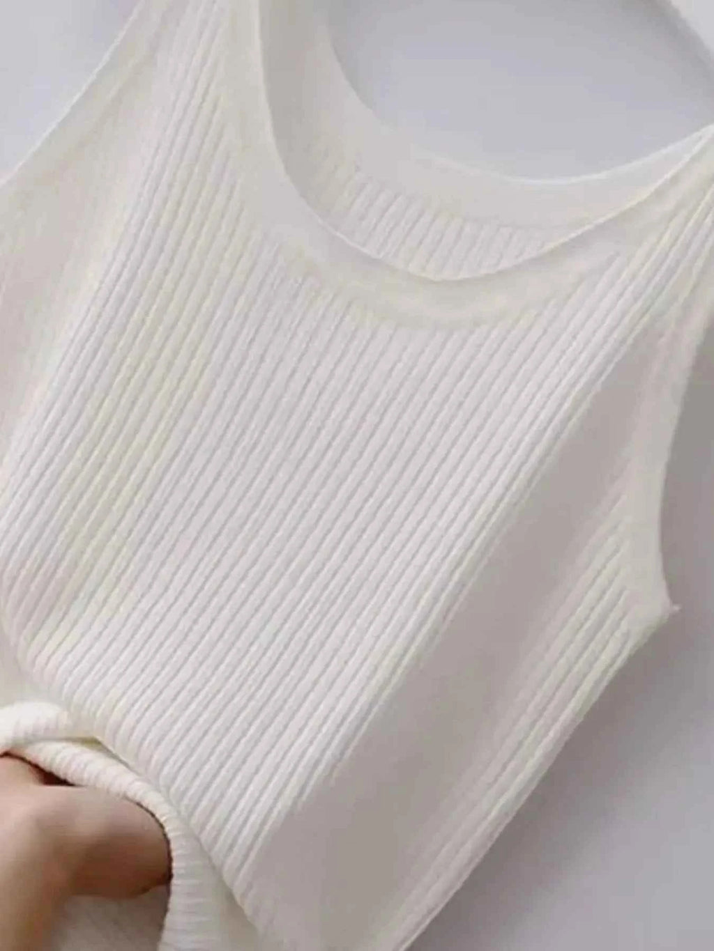 Plus Size Ribbed Knit Scoop Neck Tank Top 01953da5-b7ea-41ac-9ce6-f8ba3f57e676-Max-Origin