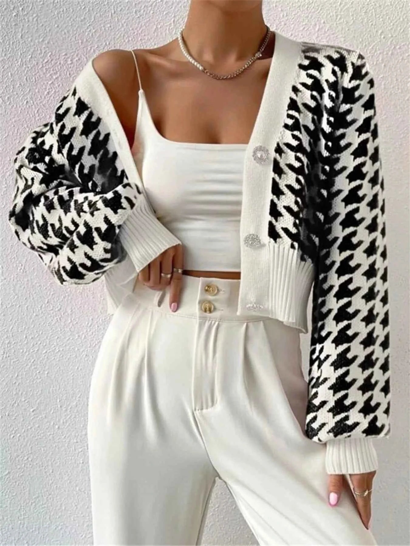 Houndstooth V-Neck Button Up Cardigan 01d20ebb69dd4691b79f780336c98211-Max-Origin