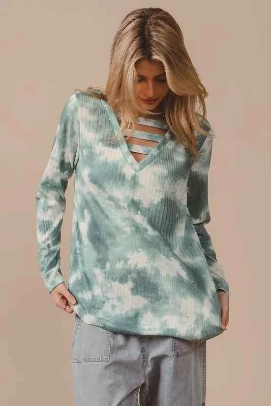 Variegated Tie Dye Rib V-Neck Top with Strapped 0253e3bd04694813acfec74a2b686fd7-Max-Origin