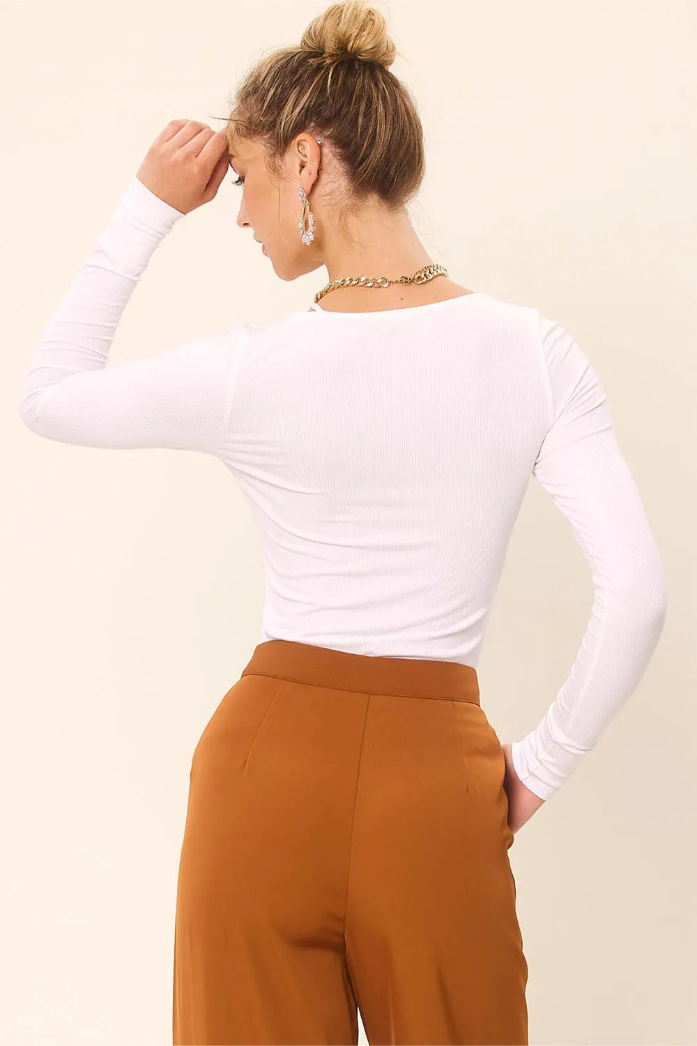 Idem Ditto Front Cut Out Long Sleeve Knit Top 025c4077-e5d3-44cf-a8d8-3e2de7c716d2-Max