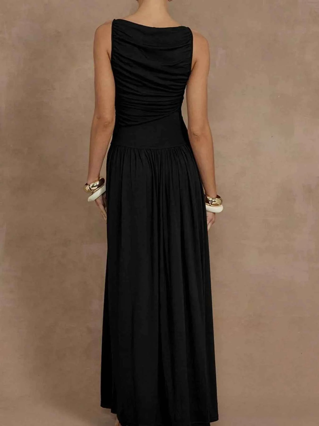 Full Size Ruched Sleeveless Maxi Dress Plus Size 02789432-7f20-4543-a399-266062a55ba4-Max-Origin