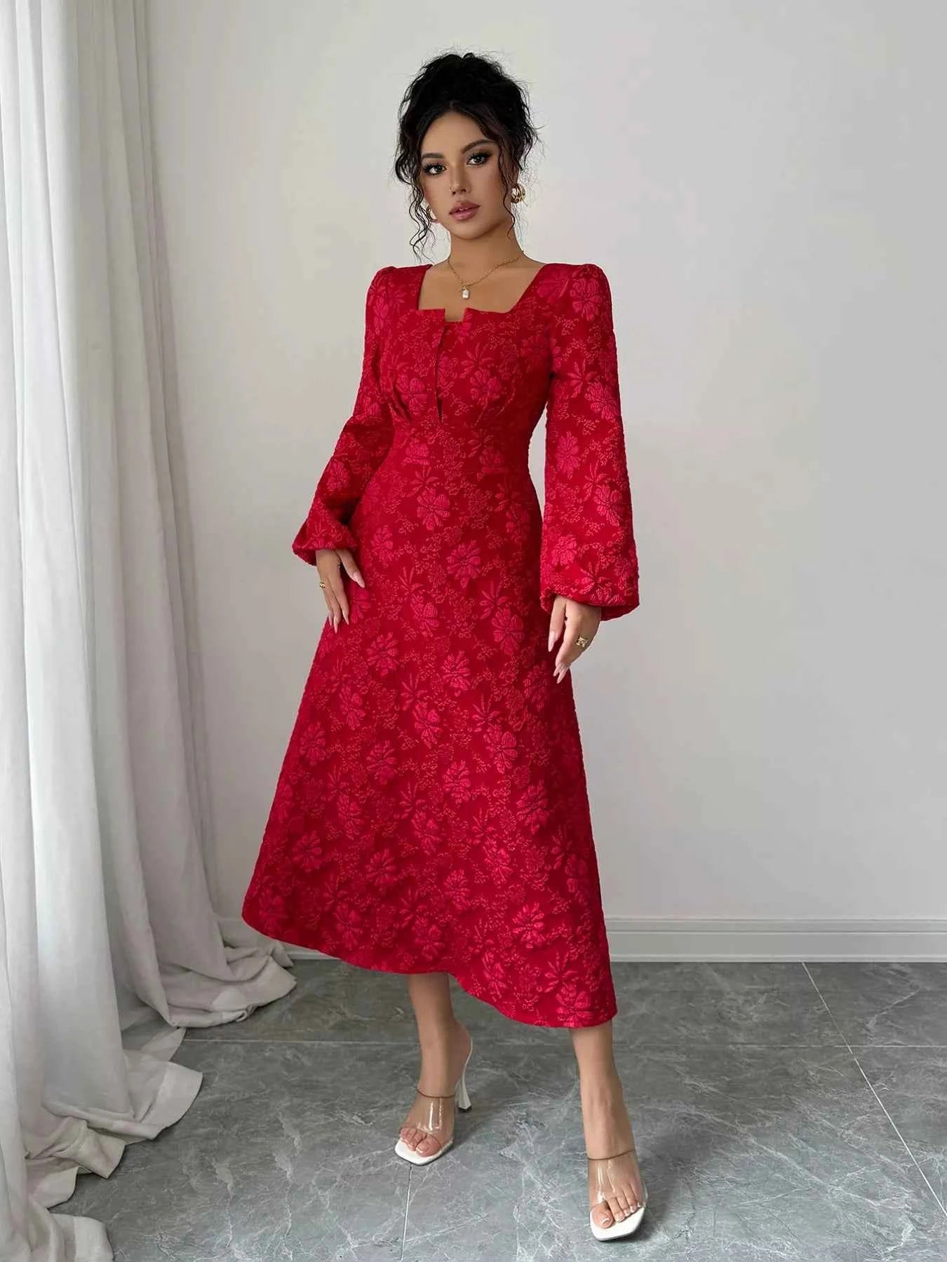 Floral Balloon Sleeve Midi Dress 02826229-ad75-4919-9bcf-0be740e88794-Max-Origin