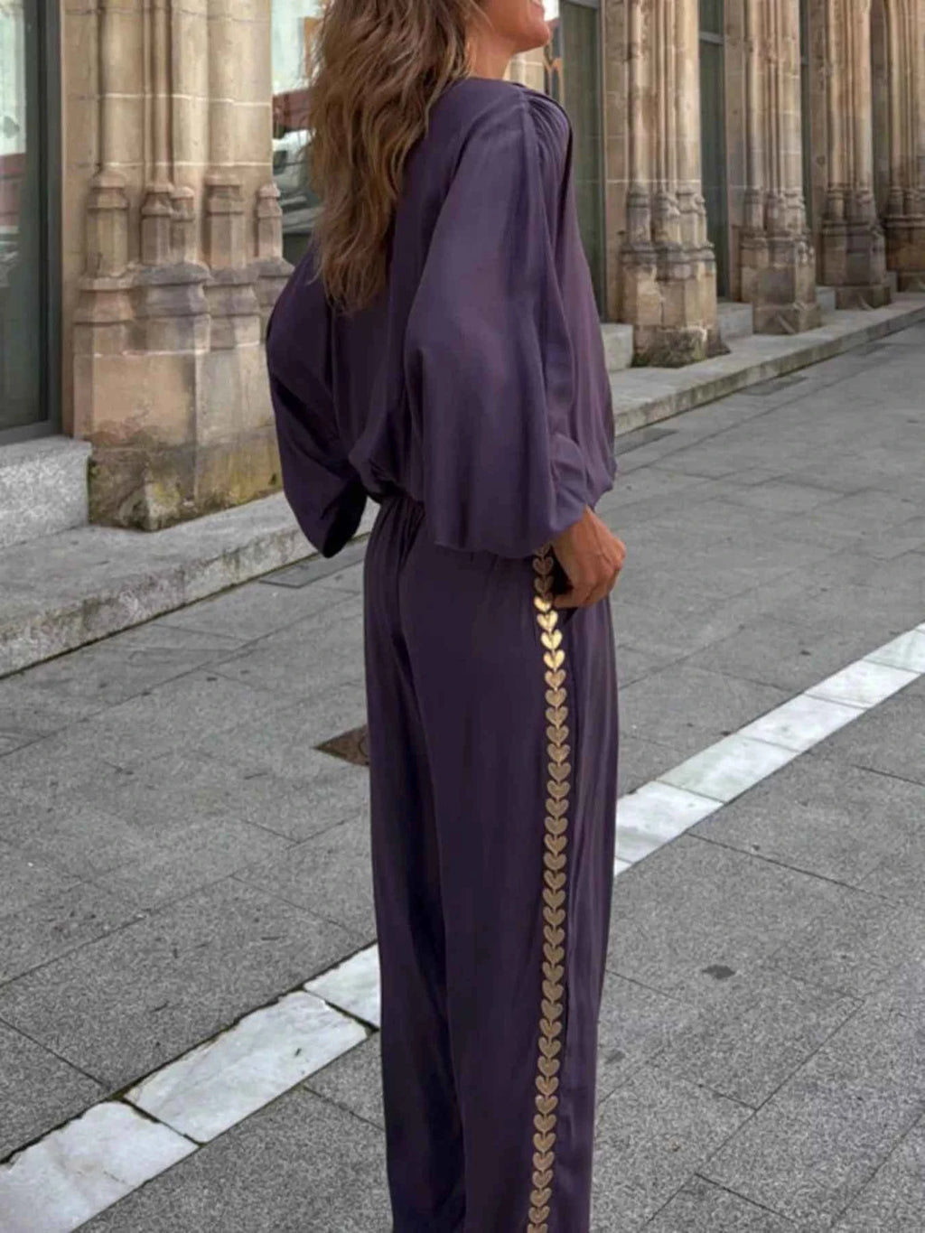 Full Size Contrast Trim V-Neck Top and Pants Set Plus Size 02a0f3d0650843c489ebc4f387729cac-Max-Origin