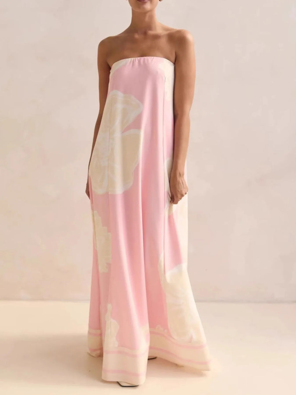 Smocked Printed Tube Maxi Dress 0301873b-006a-4fcb-aa9b-4e2b42f8da24-Max-Origin