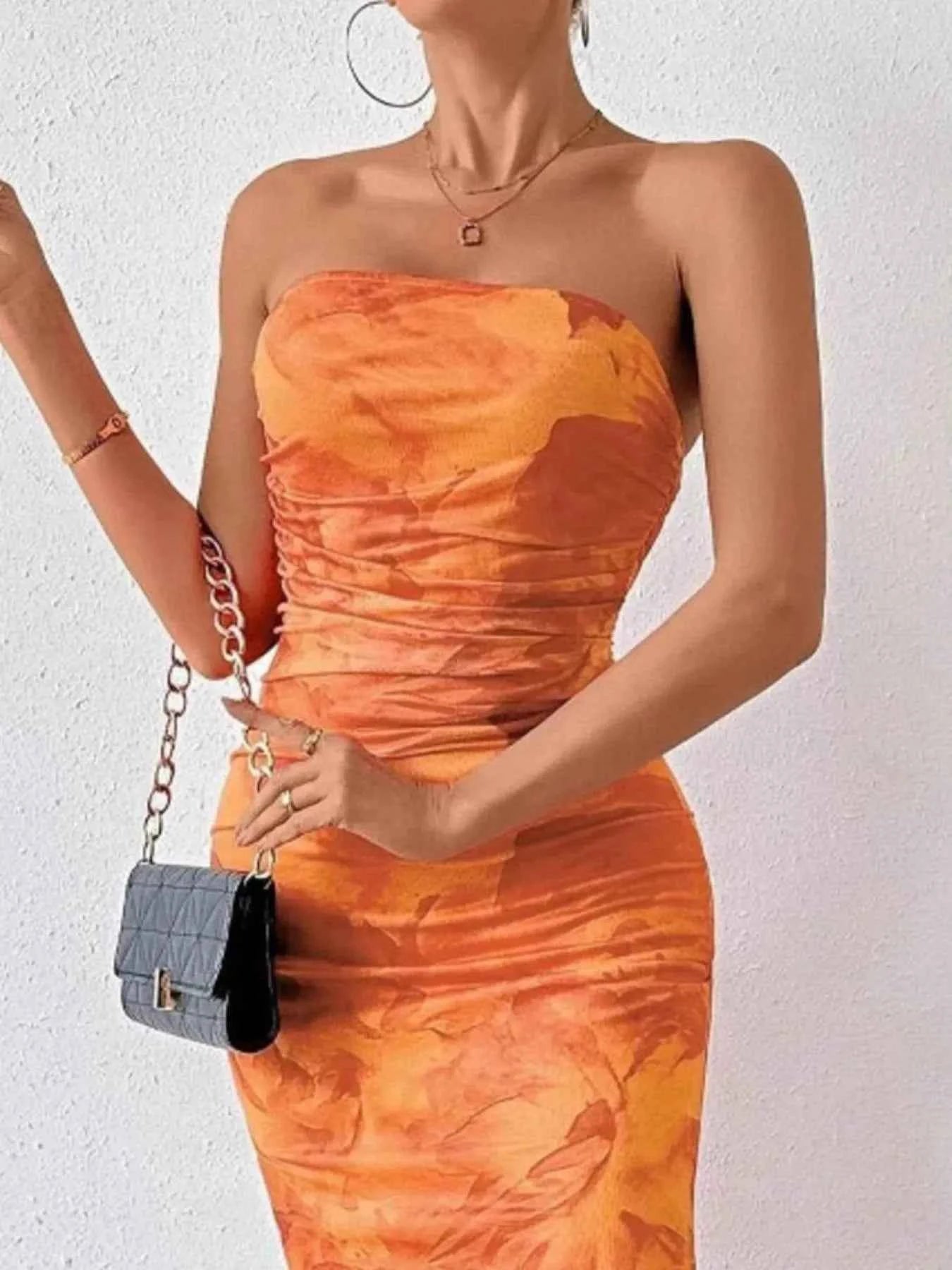 Printed Side Slit Tube Dress 03142b70-07e8-4495-86d0-879a5a4b6f72-Max-Origin