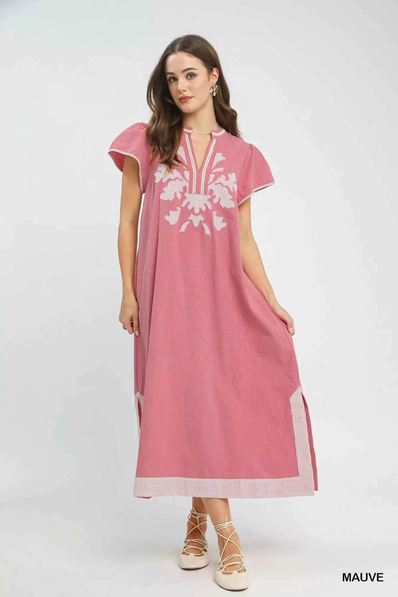 Umgee Embroidered Floral Short Sleeve Midi Dress with Contrast Trim 03393d2a-fca1-4e9b-b687-cf79ffab4abc-Max-Origin
