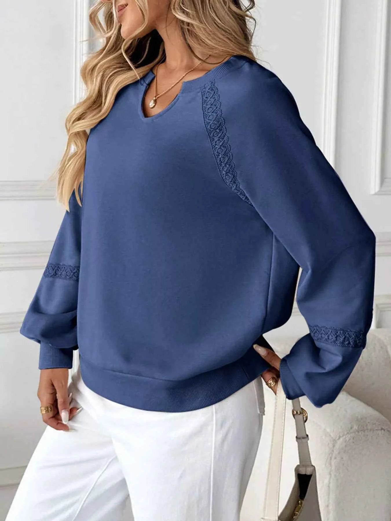 Notched Raglan Sleeve Sweatshirt 03d254f4-0a58-4182-bba4-68da74c01213-Max-Origin