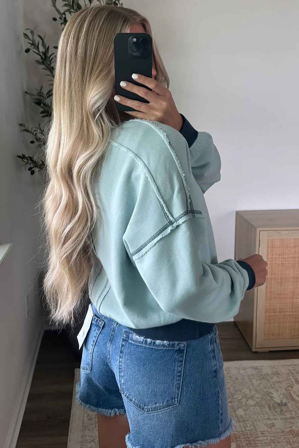 Iceland Blue Contrast Edge Patchwork Cropped Sweatshirt 03f707bea1d1e3d3