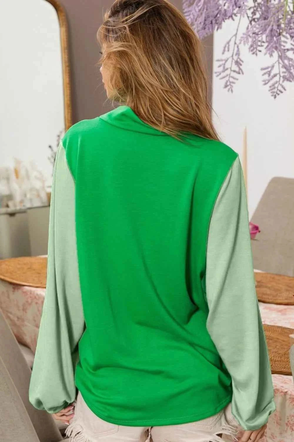 Ft Color Block Clover Cut Out Puff Sleeves Top 0416e6a2-530e-4dbb-8a9a-5dc988a32b25-Max-Origin