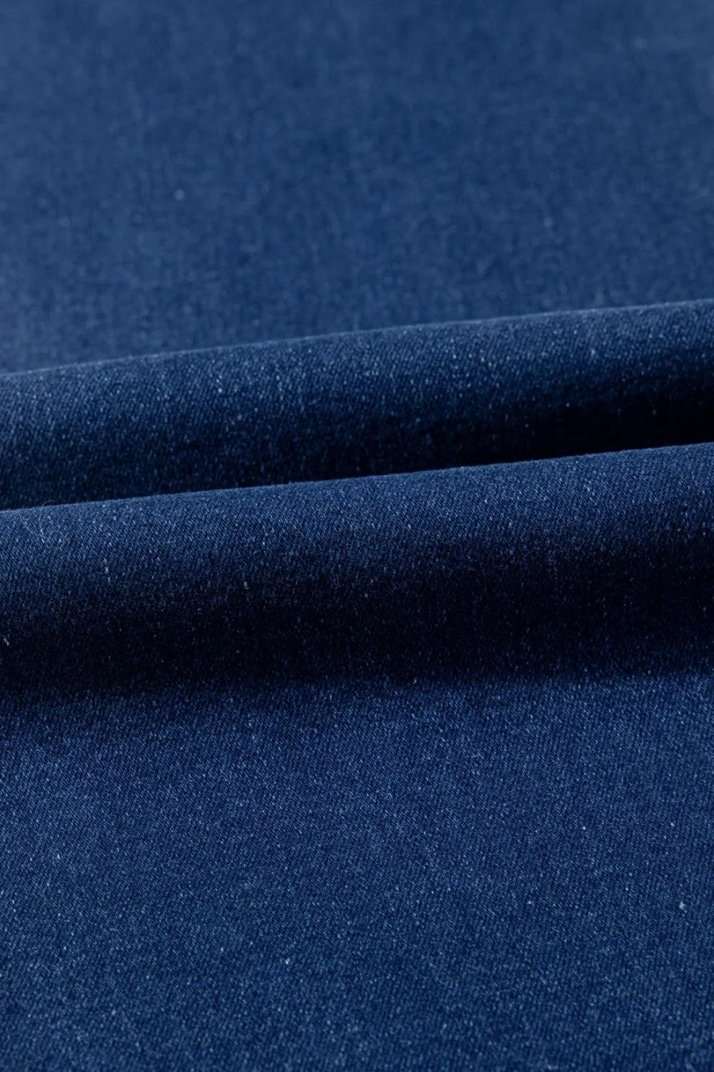 Center Seam Deep Wash Straight Jeans 0444ee60-df35-490b-bda2-c7c99db0b9d3-Max-Origin