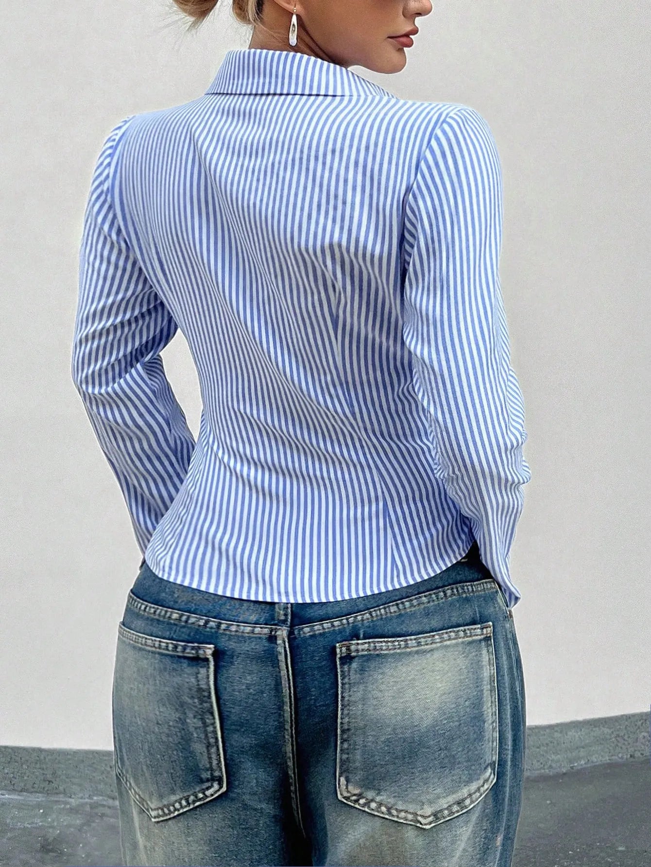 Striped Button Up Long Sleeve Shirt 0459daee-a85f-4aad-8163-d73c75fe4455-Max-Origin