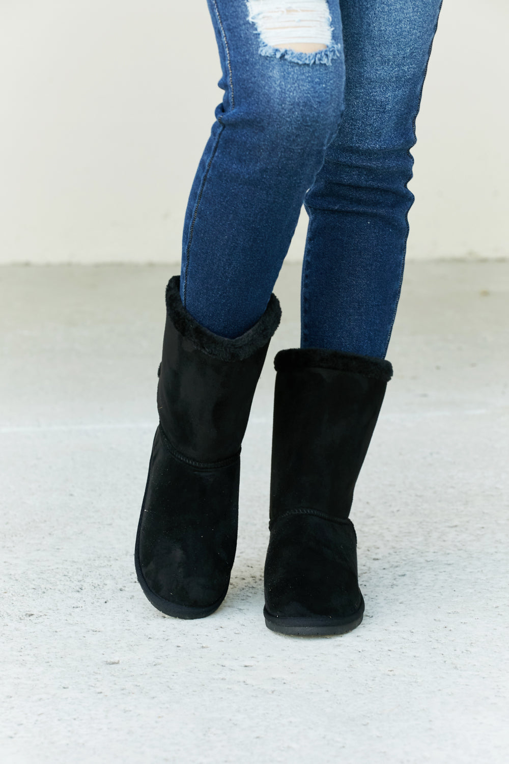 Bow Detail Faux Suede Leather Snow Boots 04b4a8dd79d542ef824ae82e3594518a-Max