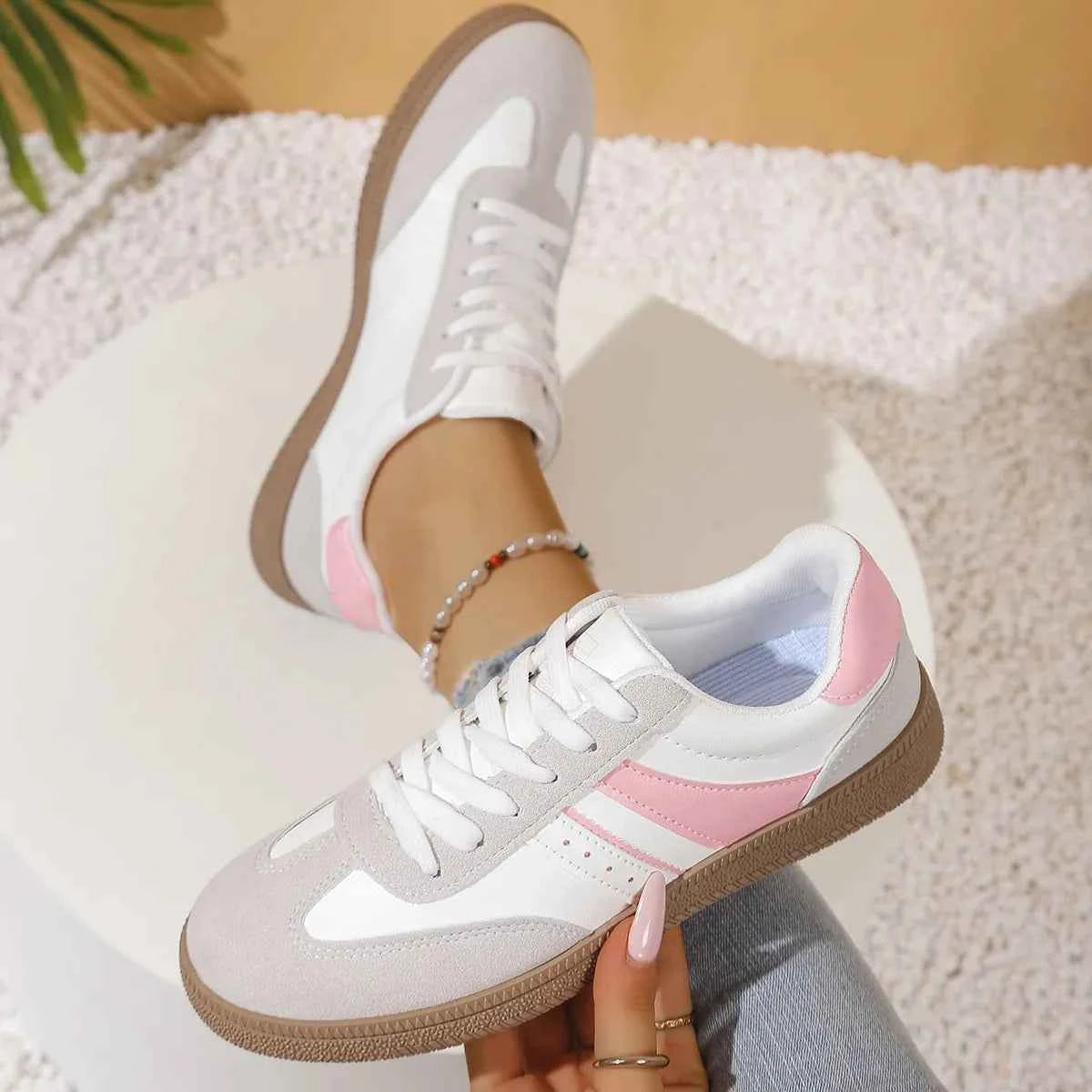 Round Toe Lace Up Sneakers 04ba40582cfe44209e8c1a687816faad-Max-Origin