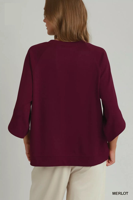Round Hem Raglan Sleeve Top 04cbca6e-6e11-4aa3-b9c0-18f8598149c6-Max-Origin