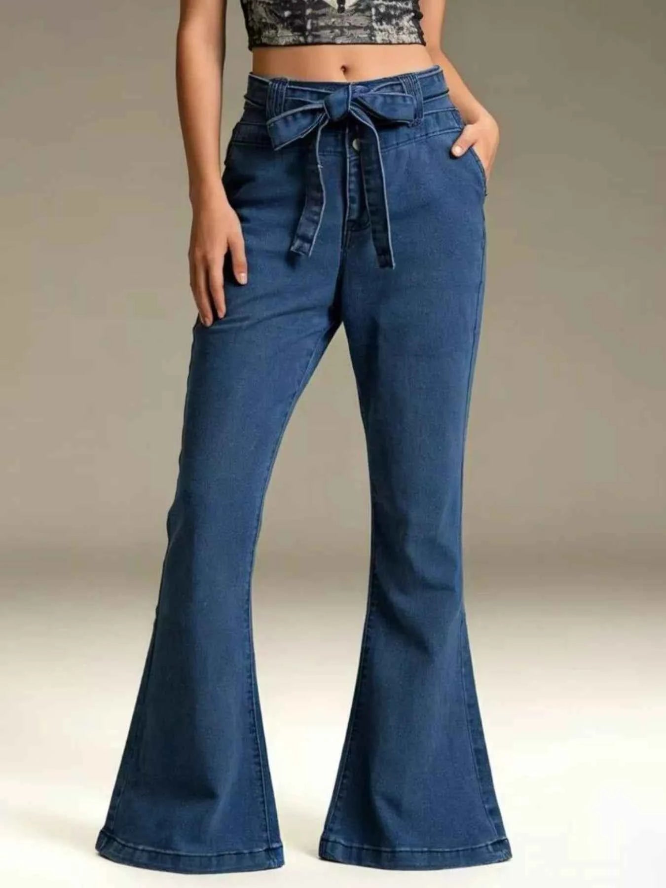 Bow-Tie High-Waisted Flare Jeans 04d2157f-70d1-4ecf-91ed-502395e7a383-Max-Origin